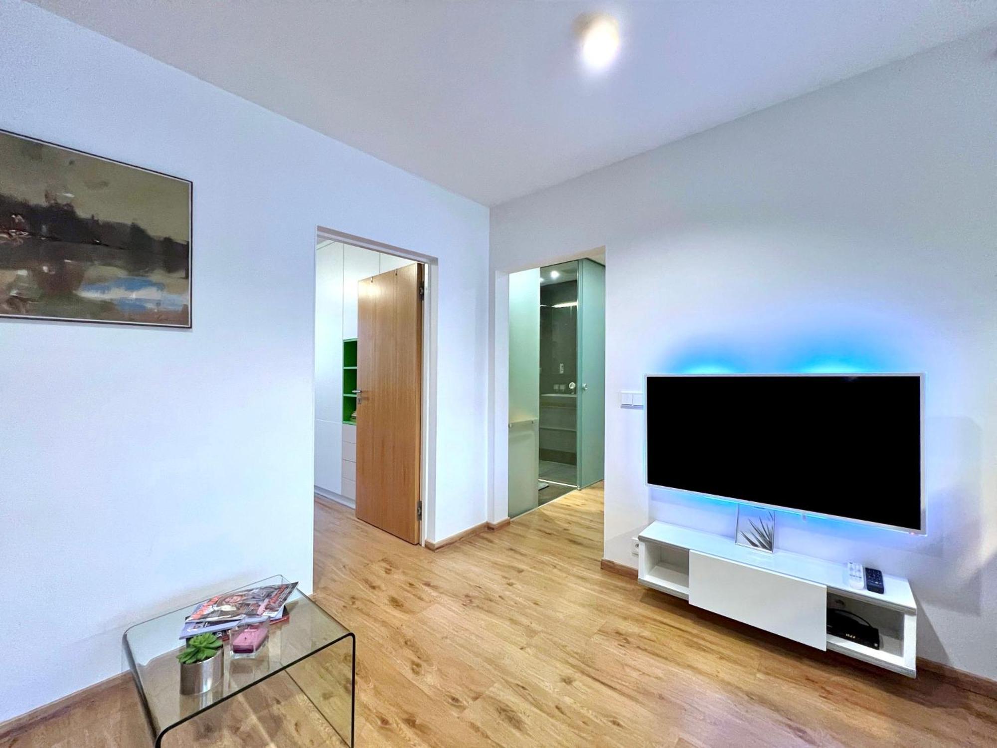 Jana'S Apartment, Free Parking Praha Bagian luar foto